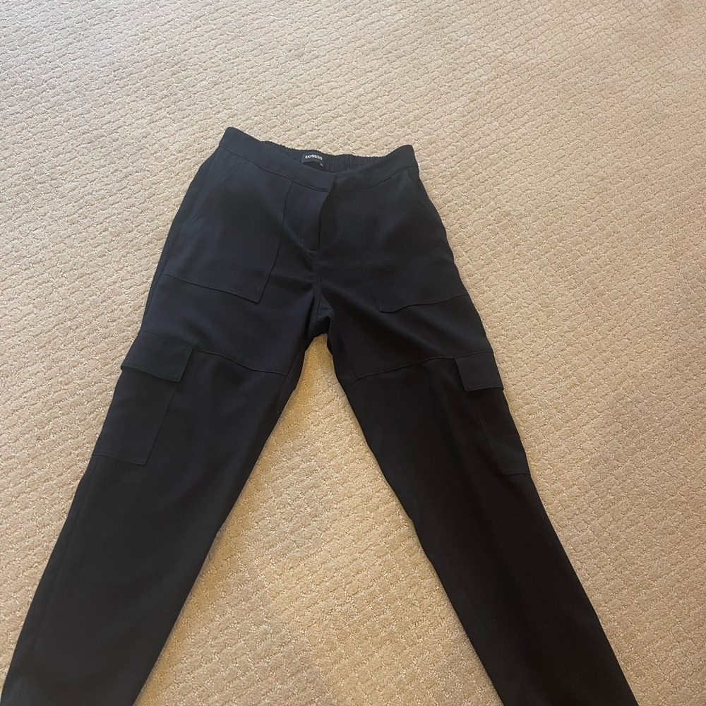 Women Cargo Express Black Ankle Mid Rise SP Pants